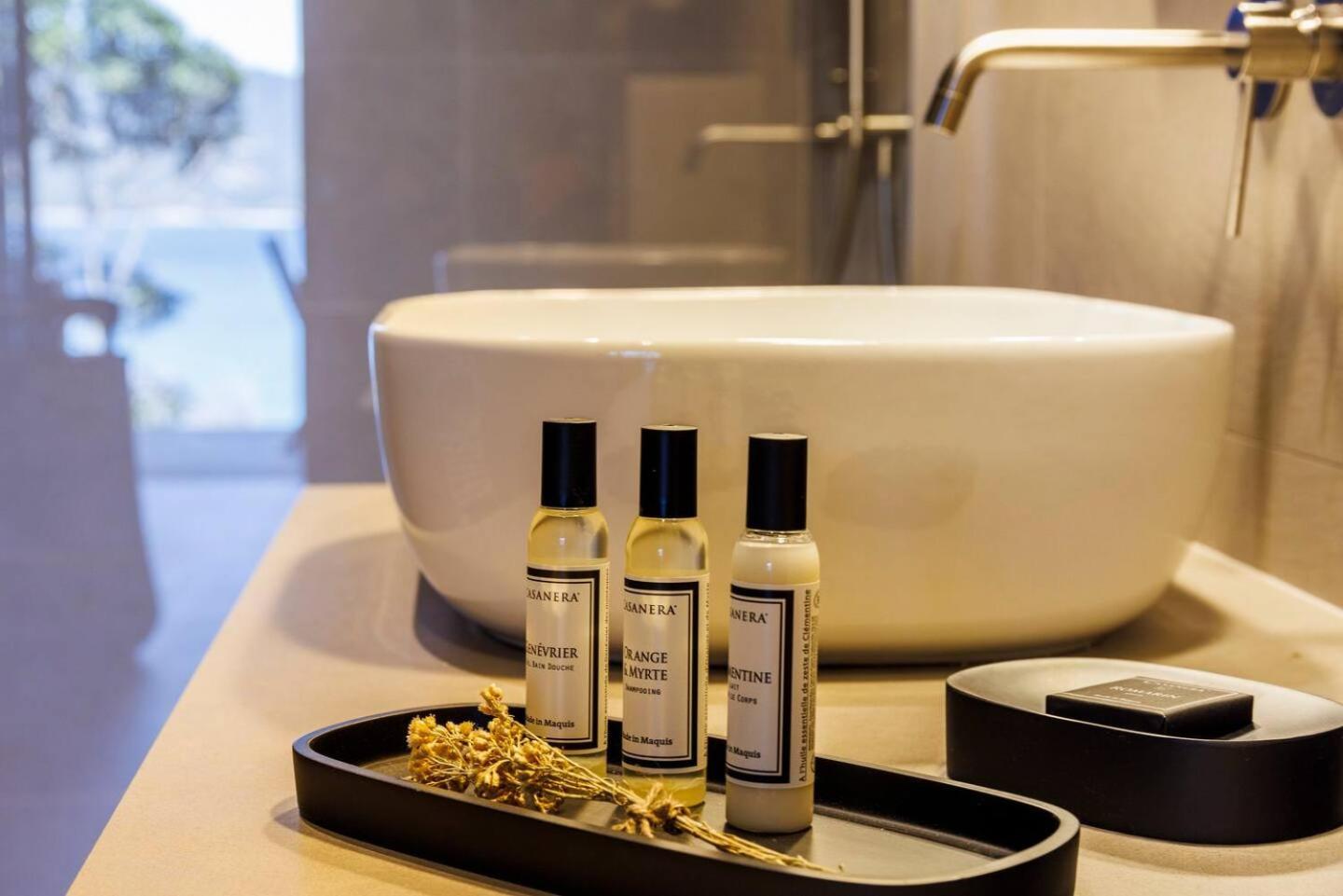 Boutique Hotel Chateau Rouher Propriano  Ngoại thất bức ảnh